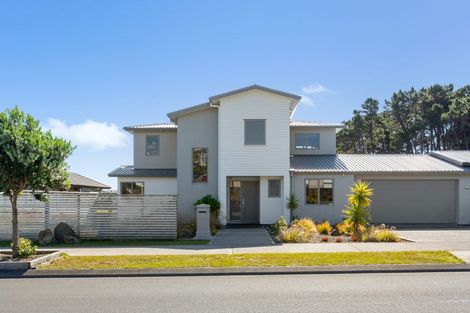 Photo of property in 2 John Burke Drive, Aotea, Porirua, 5024