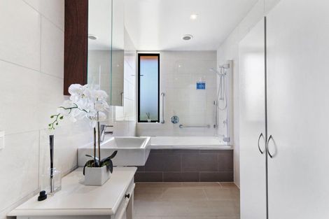 Photo of property in 16 Ellesmere Avenue, Jacks Point, Queenstown, 9371