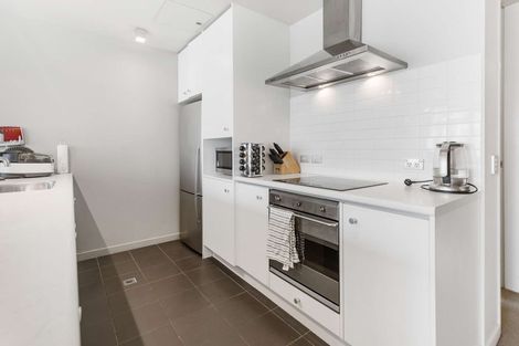Photo of property in Montreaux Apartments, 7h/164 The Terrace, Wellington Central, Wellington, 6011