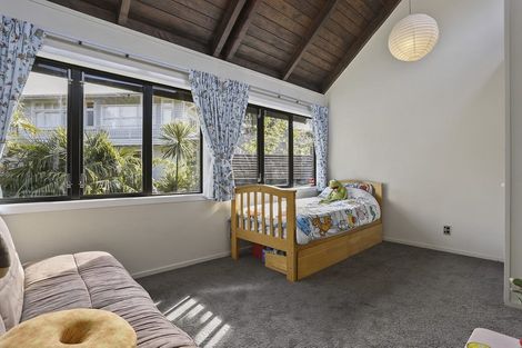 Photo of property in 37 Korotaha Terrace, Rothesay Bay, Auckland, 0630