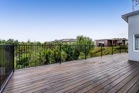 Photo of property in 4 Kakariki Lane, Waiwhakaiho, New Plymouth, 4312