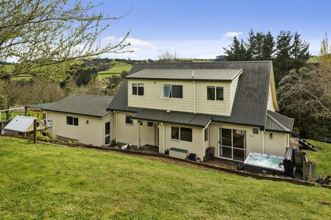 Photo of property in 21 Clifford Road, Pukekohe, 2678