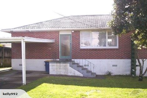 Photo of property in 26 Eastglen Road, Glen Eden, Auckland, 0602