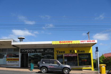 Photo of property in 2/127 Birkdale Road, Birkdale, Auckland, 0626