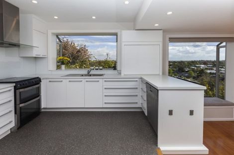 Photo of property in 13 Roseneath Place, Cashmere, Christchurch, 8022