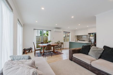 Photo of property in 1/18 Pickering Crescent, Chedworth, Hamilton, 3210