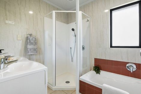 Photo of property in 44 Killybegs Drive, Pinehill, Auckland, 0632