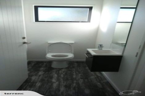 Photo of property in 5 Te Awakura Terrace, Mount Pleasant, Christchurch, 8081