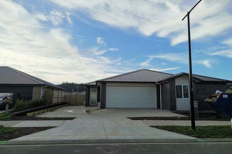 Photo of property in 11 Raymond Grace Avenue, Huapai, Kumeu, 0810