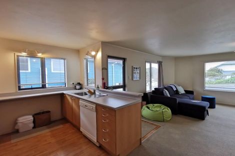 Photo of property in 12 Meadowcroft Grove, Johnsonville, Wellington, 6037