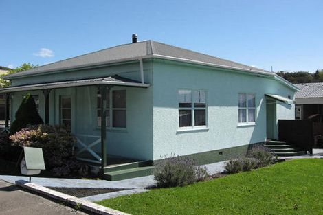 Photo of property in 72 Tipahi Street, Nelson South, Nelson, 7010