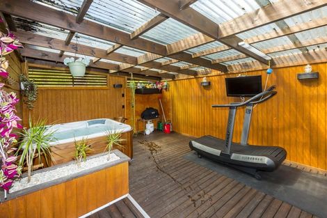 Photo of property in 41 Sunnyview Drive, Brown Owl, Upper Hutt, 5018