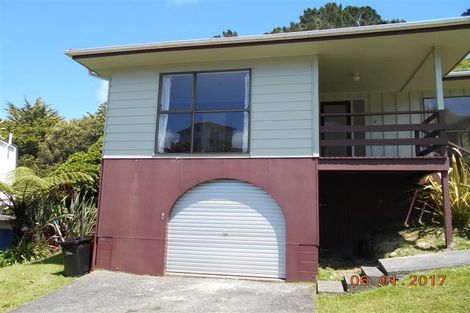 Photo of property in 15 Percy Dyett Drive, Karori, Wellington, 6012