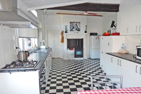 Photo of property in 1 Jessop Street, South Hill, Oamaru, 9400