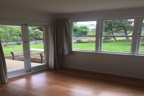 Photo of property in 11 Burrow Road, Pukekohe, 2120