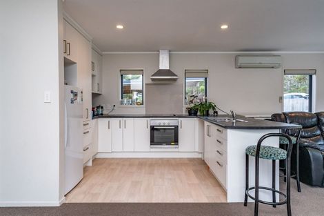 Photo of property in 11 Wharuka Glade, Mangawhai, 0505