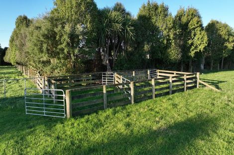 Photo of property in 35 Ridgens Road, Greendale, Christchurch, 7671