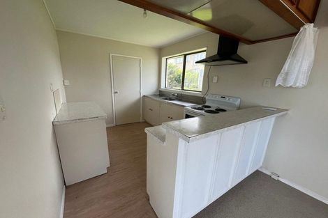 Photo of property in 1/22 Coburg Street, Henderson, Auckland, 0612