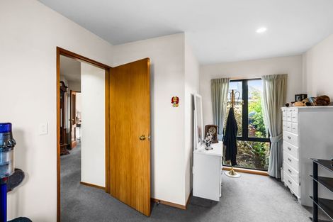 Photo of property in 140 Memorial Avenue, Burnside, Christchurch, 8053