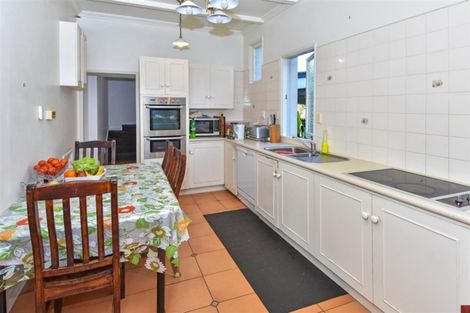 Photo of property in 6 Peverill Crescent, Papatoetoe, Auckland, 2025