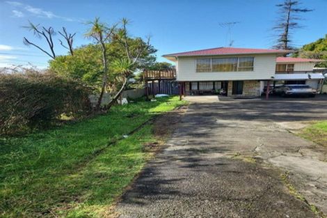 Photo of property in 15 Ellice Road, Totara Vale, Auckland, 0629