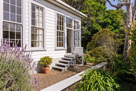 Photo of property in 1 Ormond Road, Whataupoko, Gisborne, 4010