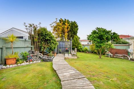 Photo of property in 5 Watene Crescent, Waitara, 4320