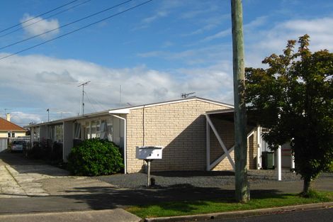 Photo of property in 122f Argyle Street, Mosgiel, 9024