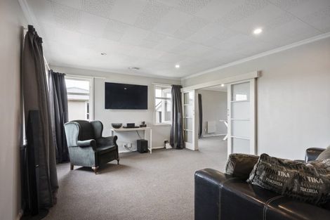 Photo of property in 2 Glasgow Street, Takaro, Palmerston North, 4412