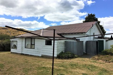 Photo of property in 83 Main Road, Clinton, 9534