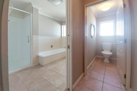 Photo of property in 1 Pukekura Place, Taradale, Napier, 4112