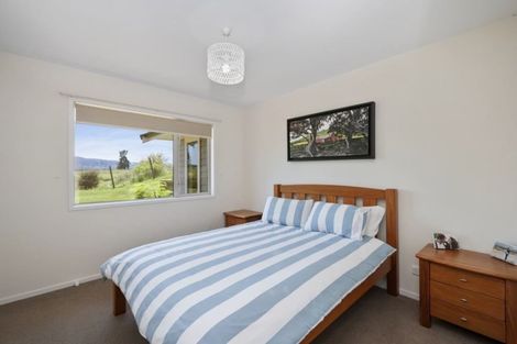 Photo of property in 33 Bodes Lane, Kinloch, Taupo, 3377