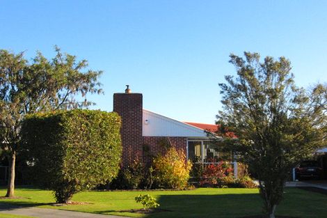 Photo of property in 6 Pahau Place, Cracroft, Christchurch, 8025