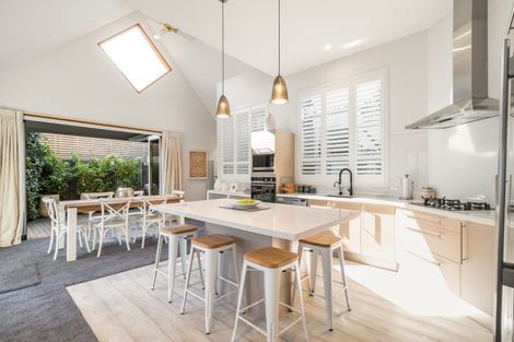 Photo of property in 32 Lismore Street, Wanaka, 9305