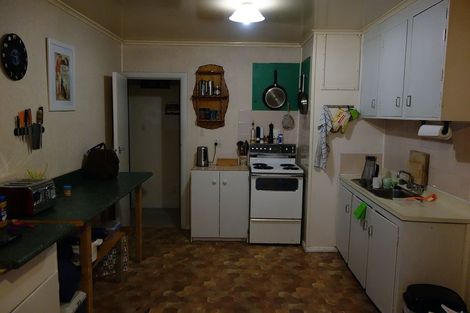 Photo of property in 31 High Street, Island Bay, Wellington, 6023