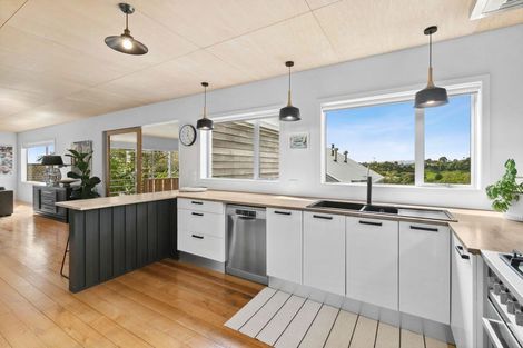 Photo of property in 91 Paynters Avenue, Strandon, New Plymouth, 4312