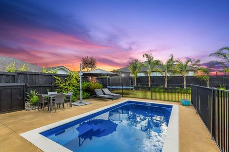 Photo of property in 46 Kaipara Portage Road, Riverhead, 0820