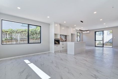 Photo of property in 51 Rosedale Road, Pinehill, Auckland, 0632