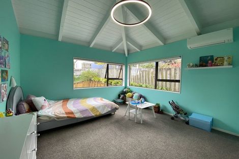 Photo of property in 6 Lingham Crescent, Torbay, Auckland, 0630