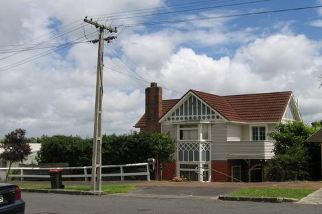 Photo of property in 61 St Michaels Avenue, Point Chevalier, Auckland, 1022