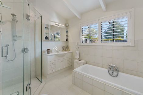 Photo of property in 735 Acacia Bay Road, Acacia Bay, Taupo, 3330