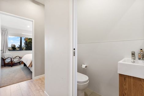 Photo of property in 31 Ascension Crescent, Orewa, 0931