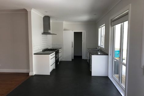 Photo of property in 504 Evans Bay Parade, Hataitai, Wellington, 6021