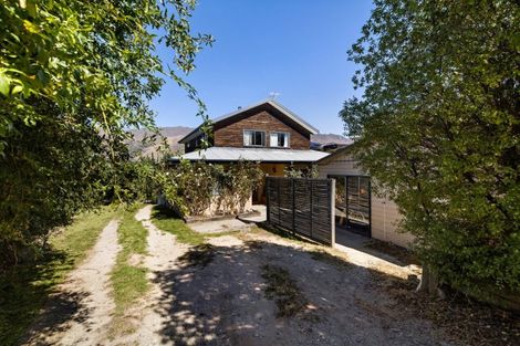 Photo of property in 6 Matai Road, Wanaka, 9305