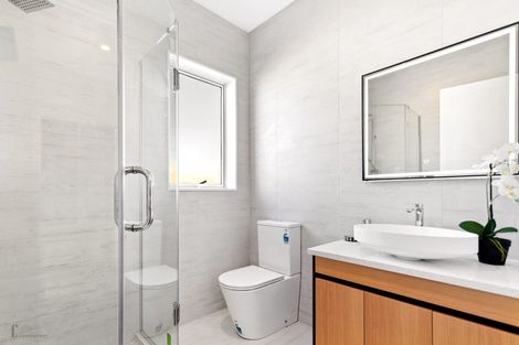 Photo of property in 4 Cutfield Lane, Kumeu, 0810