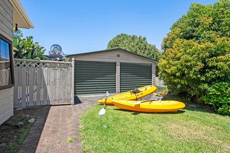 Photo of property in 10 Waetford Road, Matapouri, Whangarei, 0173