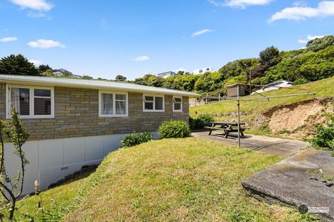 Photo of property in 80 Dowse Drive, Maungaraki, Lower Hutt, 5010
