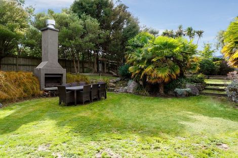 Photo of property in 6 Astelia Way, Waipahihi, Taupo, 3330