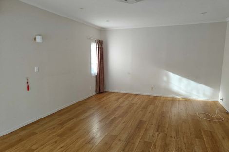 Photo of property in 66 Kaipatiki Road, Glenfield, Auckland, 0629