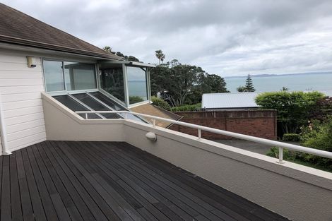 Photo of property in 1/10 Burford Place, Mellons Bay, Auckland, 2014
